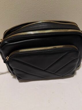 NWT Primark Black Faux Leather Quilted Crossbody Bag with Gold Zippers